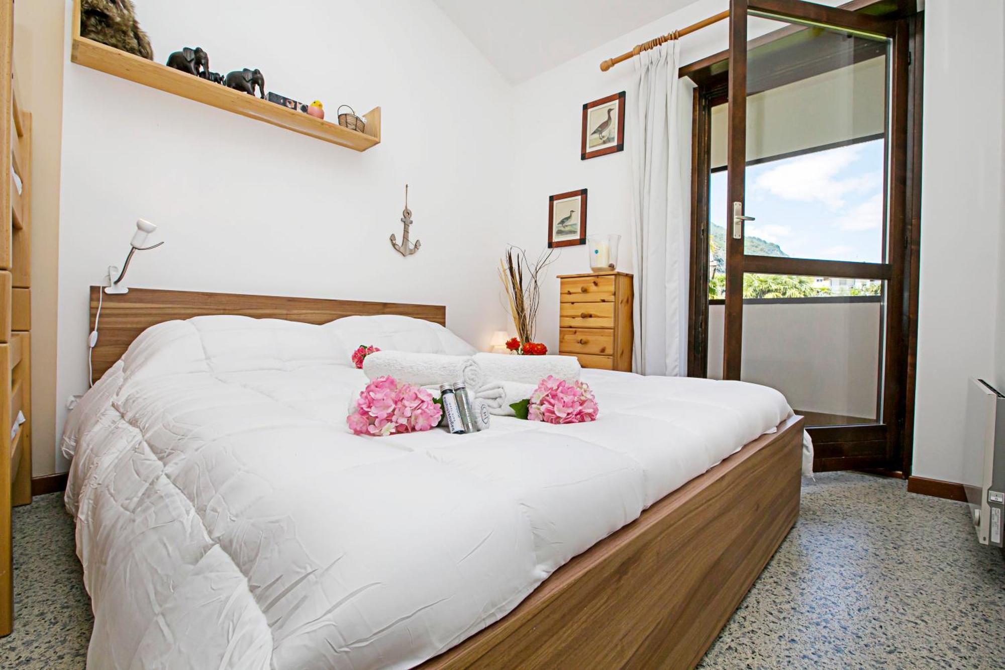 Residence Christina Due Laghi - Happy Rentals Тенно Экстерьер фото