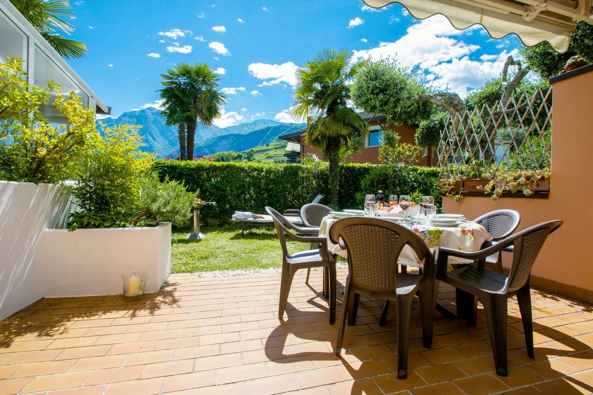 Residence Christina Due Laghi - Happy Rentals Тенно Экстерьер фото